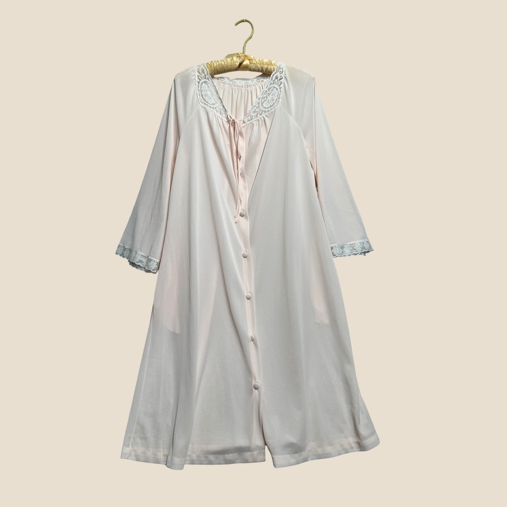 Vintage Miss Elaine 1970s Pink Lace Nightgown Button Front ILGWU Made in USA - Picture 5 of 10